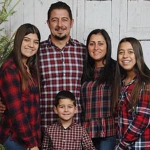 Meet your Posher, Anabela